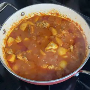 curry chicken cooking