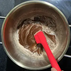mix cream and chocolate
