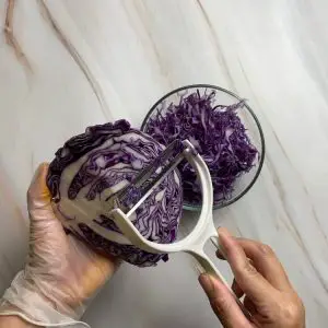 slice cabbage