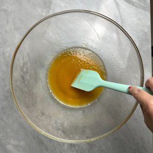mix golden syrup, lye water and oil