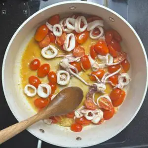 squid and tomato